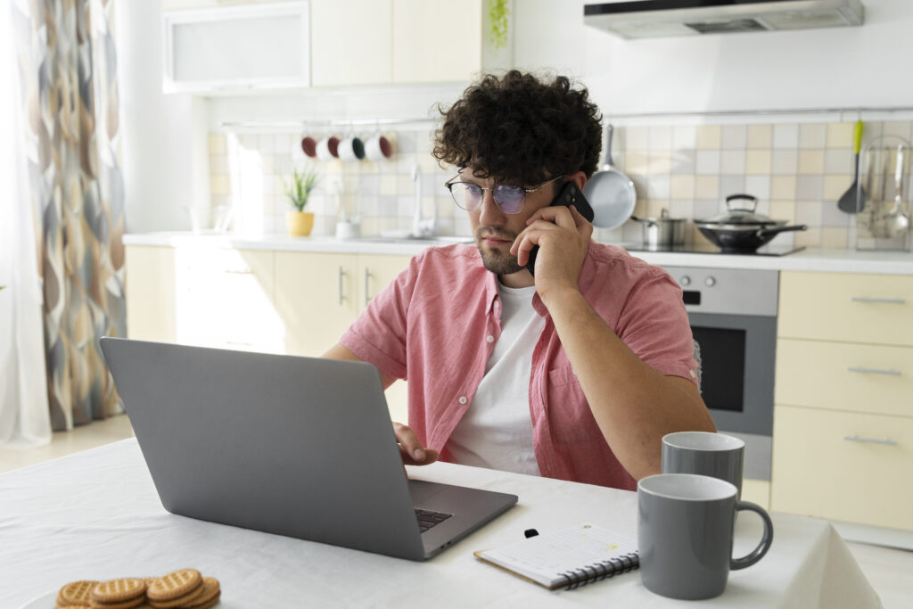 🚀Télétravail: booster de productivité selon l'Insee.